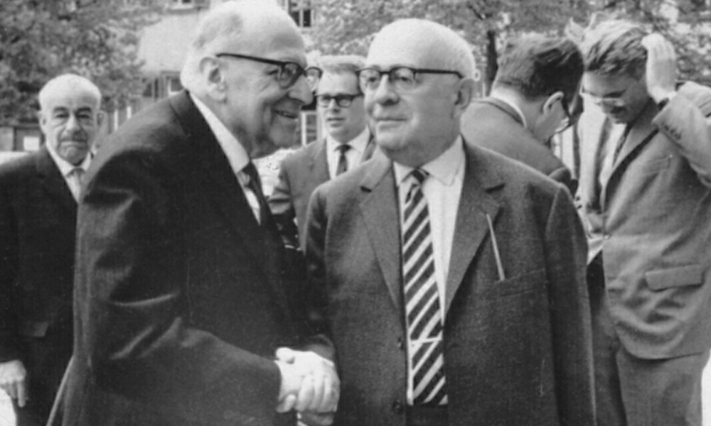 Frankfurterskolen: En kritisk teori om det moderne samfund og dets kultur