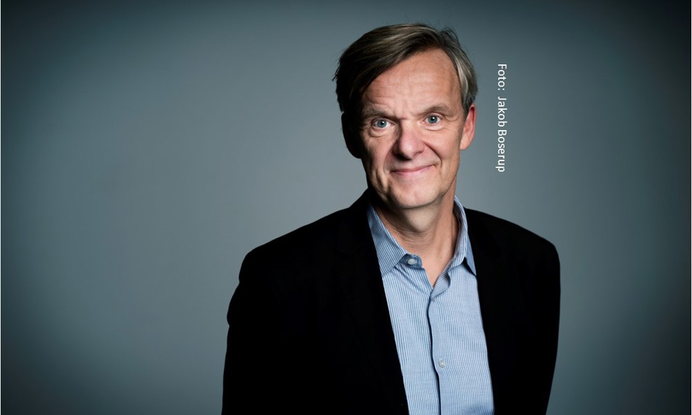 Spin demokratiet - Er folkestyret løbet af sporet?