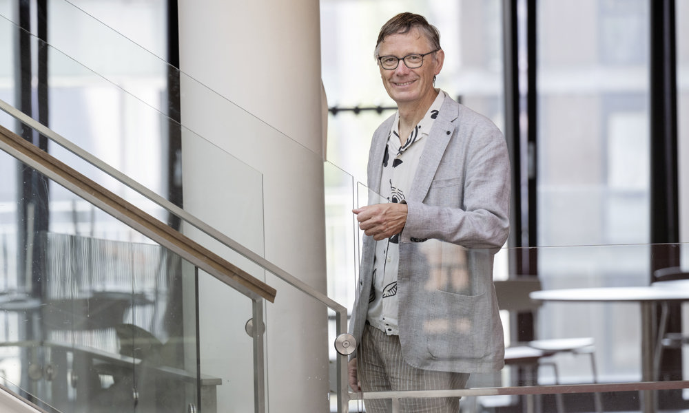 Voksen-Old: demokrati og andre styreformer